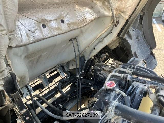 Isuzu FORWARD 2018-12 7020504-22