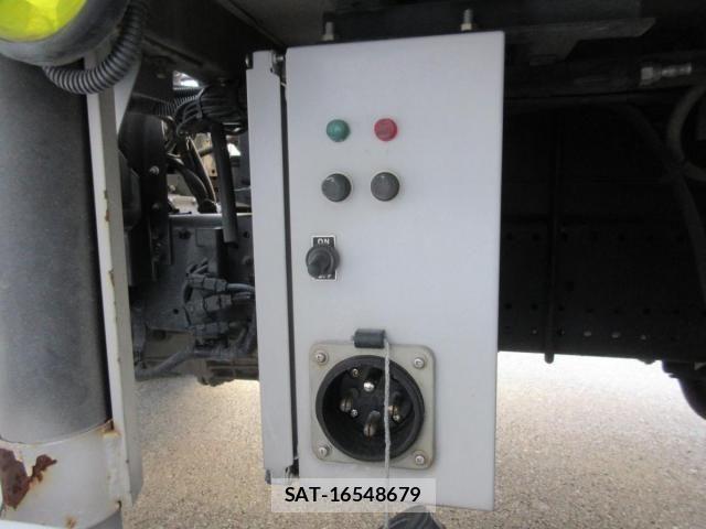 Isuzu FORWARD 2018-07 7020508-22