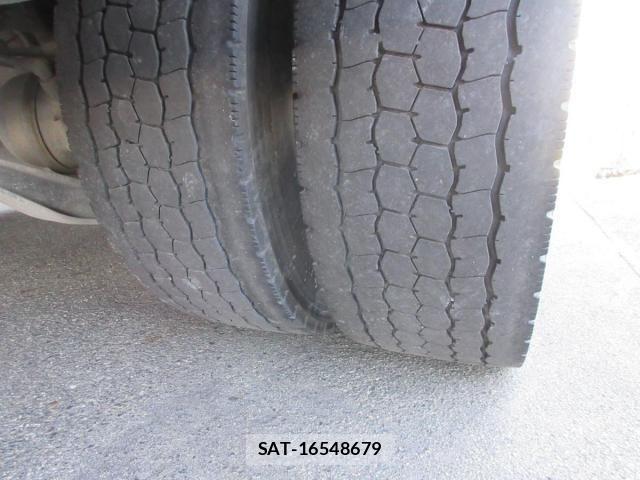 Isuzu FORWARD 2018-07 7020508-25