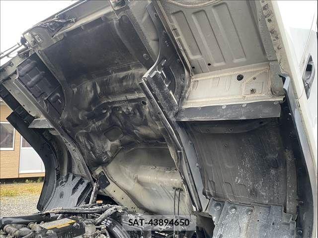 Isuzu FORWARD 2012-06 7058628-22