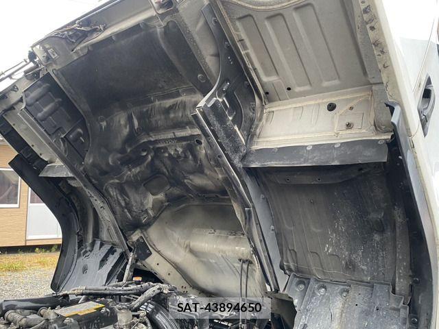 Isuzu FORWARD 2012-06 7058628-6