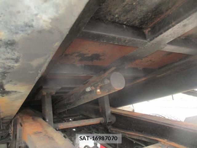 Isuzu FORWARD 2006-06 7058624-25