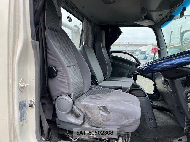 Isuzu FORWARD 2012-04 7058626-4