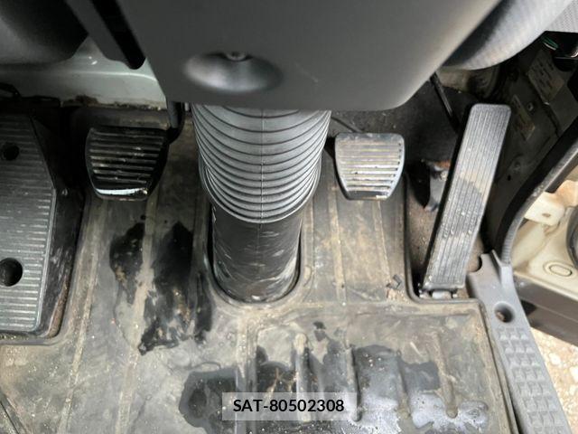 Isuzu FORWARD 2012-04 7058626-6