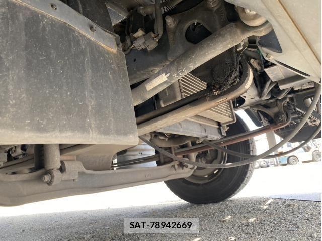 Isuzu FORWARD 2017-05 7058625-17