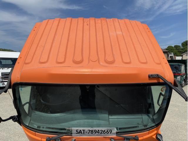 Isuzu FORWARD 2017-05 7058625-28