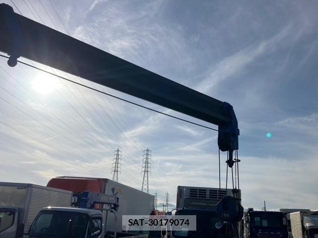 Isuzu FORWARD 2020-07 7058622-12