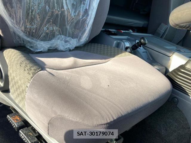 Isuzu FORWARD 2020-07 7058622-18