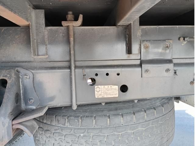 Isuzu FORWARD 2015-09 7199623-11