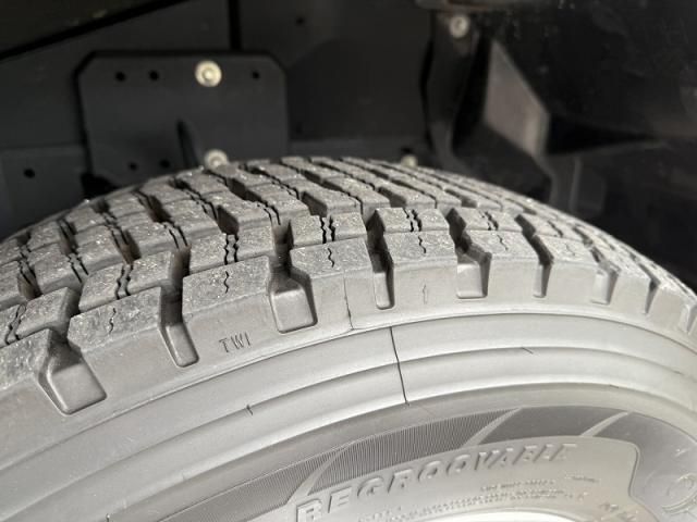 Isuzu FORWARD 2022-05 7199611-19