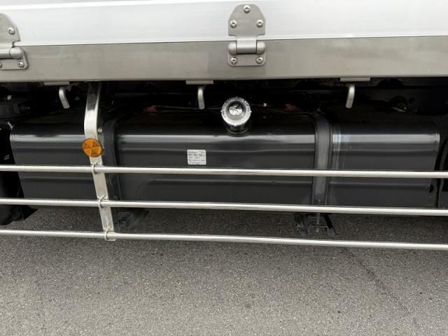 Isuzu FORWARD 2022-05 7199611-23