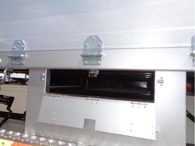 Isuzu FORWARD 2026-03 7199604-8