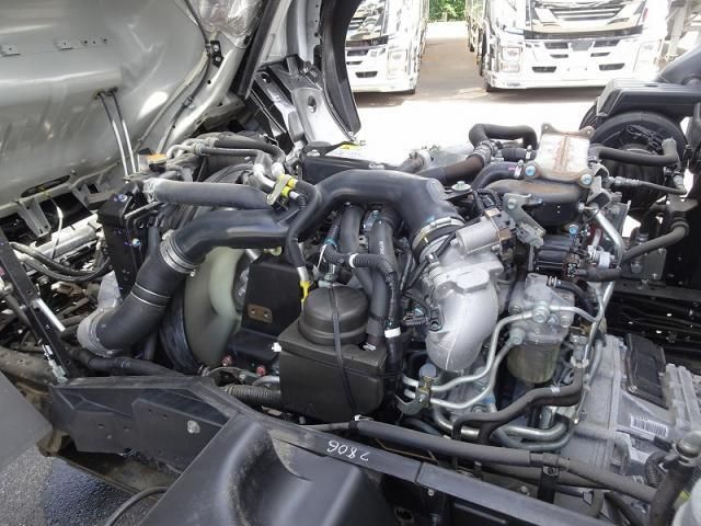 Isuzu FORWARD 2025-05 7199603-24