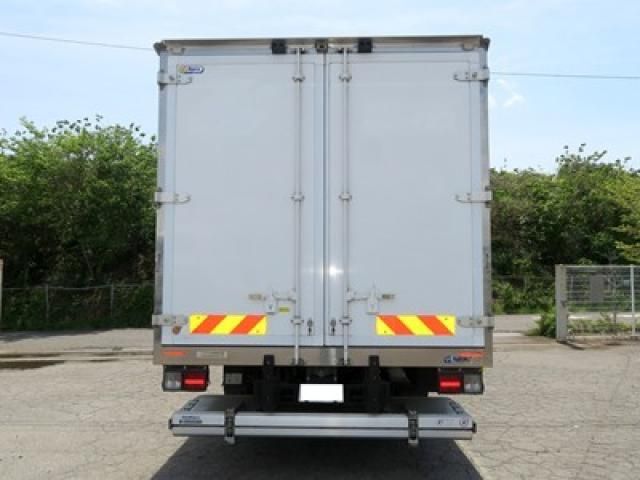 Isuzu FORWARD 2023-03 7199606-4