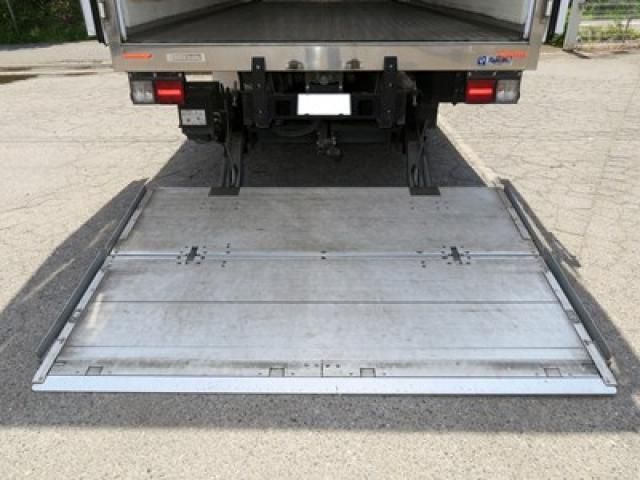 Isuzu FORWARD 2023-03 7199606-8