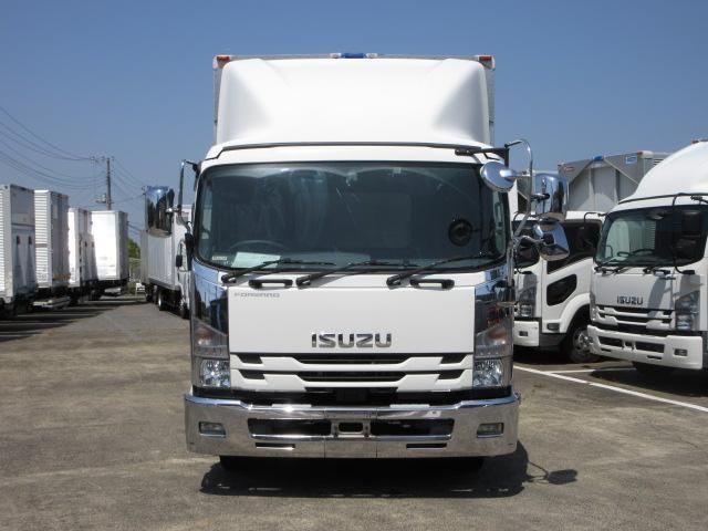 Isuzu FORWARD 2019-09 7199610-4