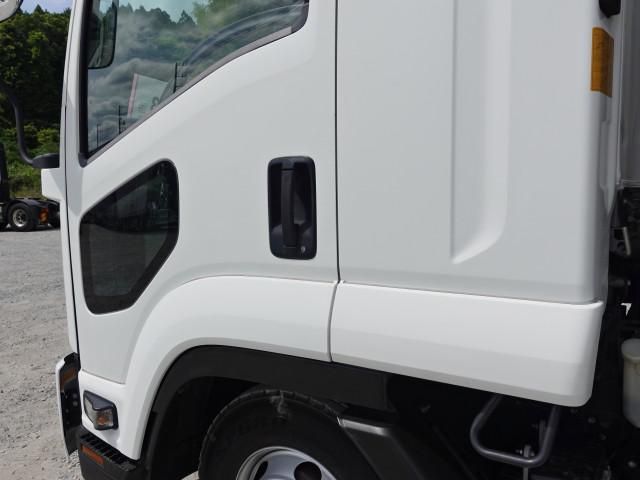 Isuzu FORWARD 2016-10 7199616-12