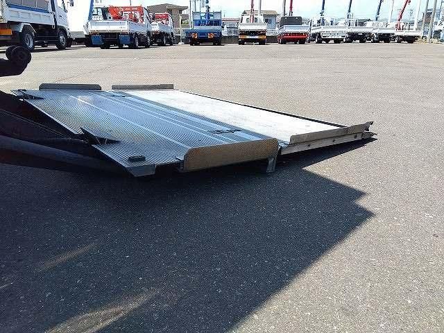 Isuzu FORWARD 2017-12 7199626-9