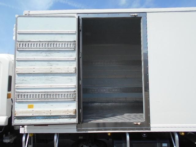 Isuzu FORWARD 2017-12 7199626-8