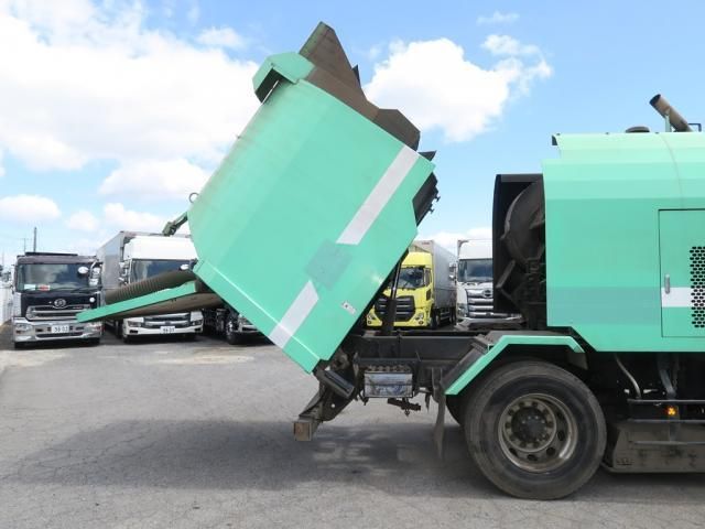 Isuzu FORWARD 2016-02 7199615-9