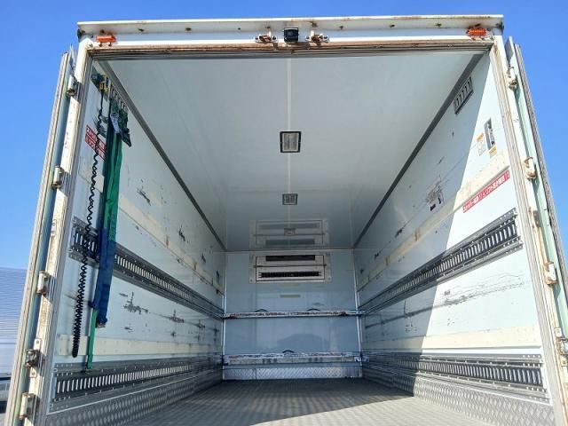 Isuzu FORWARD 2010-03 7199627-23