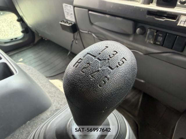 Isuzu FORWARD 2015-03 7250873-18