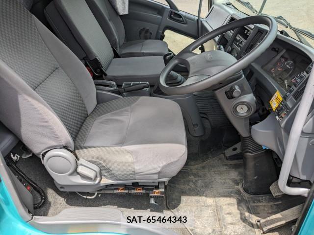 Isuzu FORWARD 2017-02 7250877-27