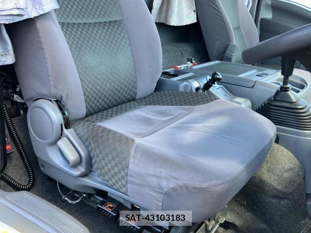 Isuzu FORWARD 2019-08 7250866-18