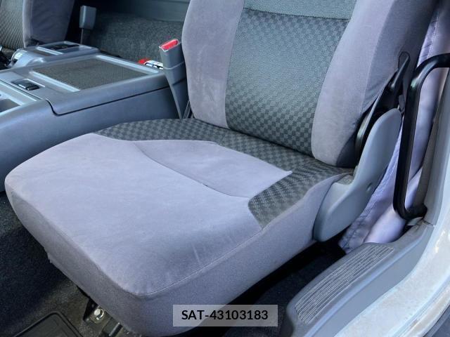 Isuzu FORWARD 2019-08 7250866-19