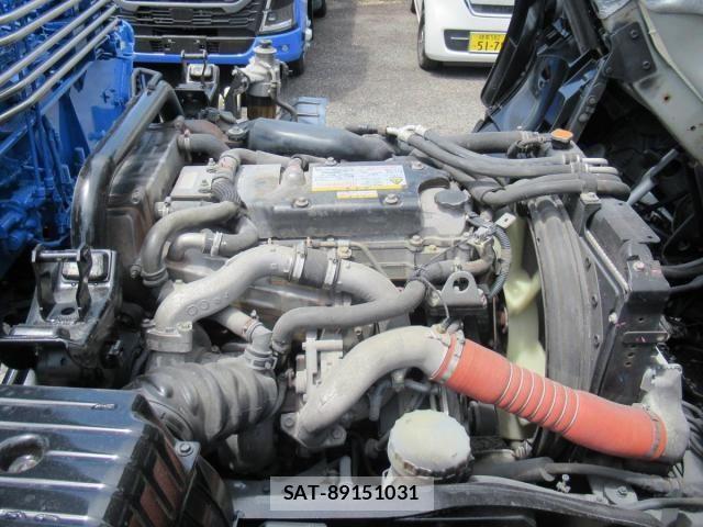 Isuzu FORWARD 2017-03 7250864-18