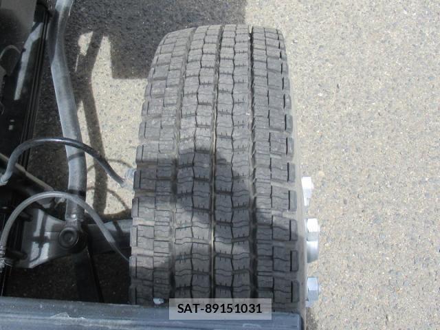 Isuzu FORWARD 2017-03 7250864-28