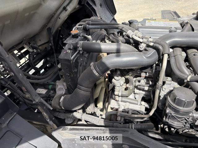 Isuzu FORWARD 2017-09 7250875-26