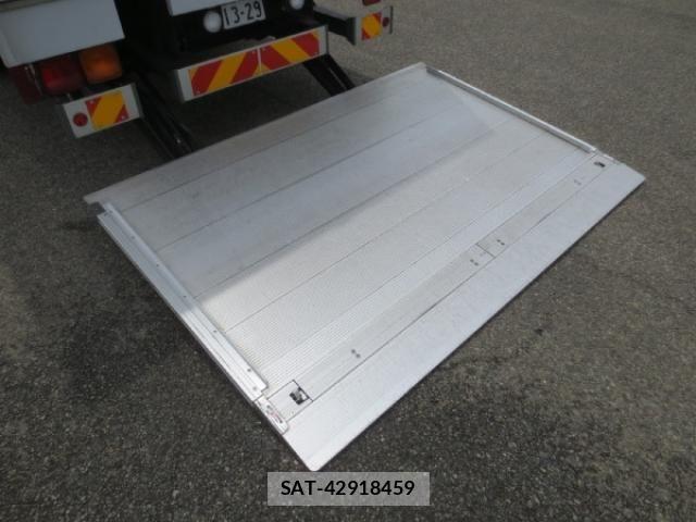 Isuzu FORWARD 2020-09 7250870-12