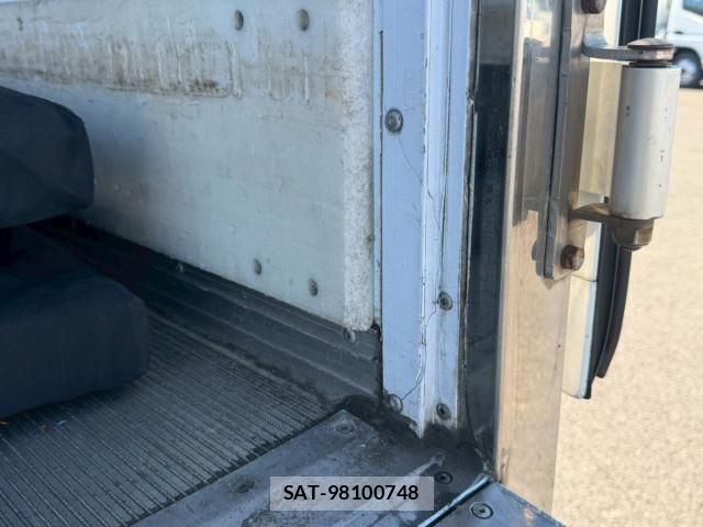 Isuzu FORWARD 2018-08 7250874-15