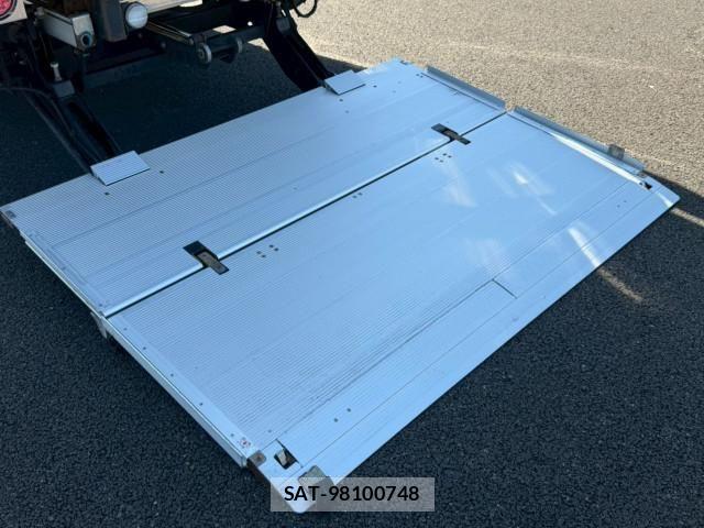 Isuzu FORWARD 2018-08 7250874-19
