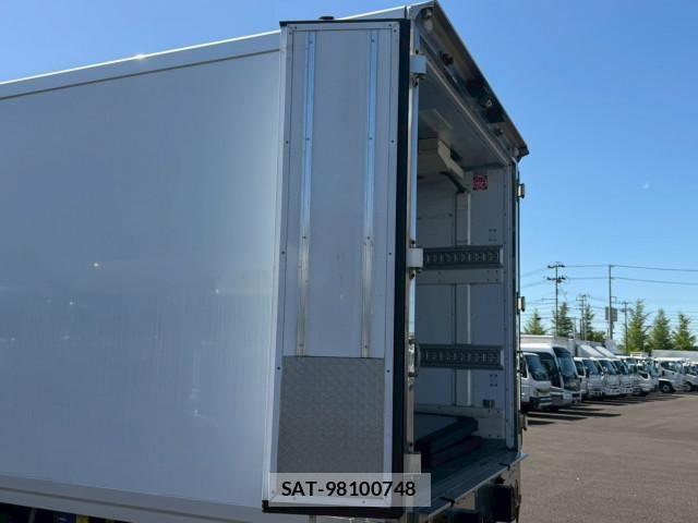 Isuzu FORWARD 2018-08 7250874-20