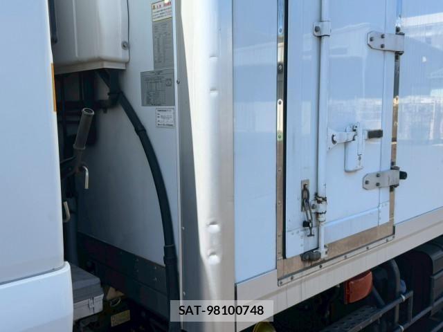 Isuzu FORWARD 2018-08 7250874-23