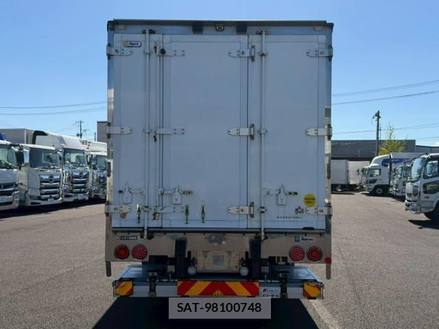 Isuzu FORWARD 2018-08 7250874-4