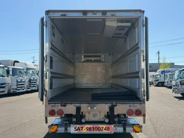 Isuzu FORWARD 2018-08 7250874-6