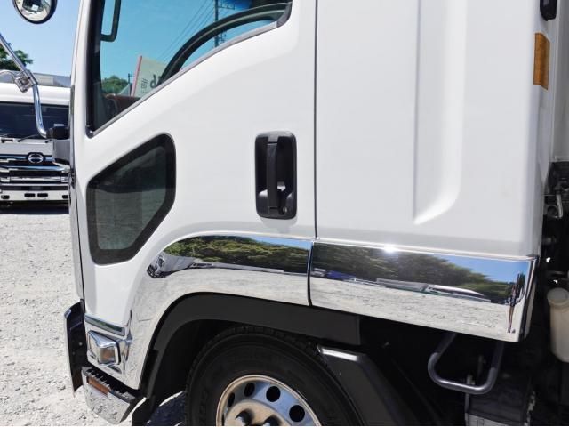 Isuzu FORWARD 2017-09 7269155-12