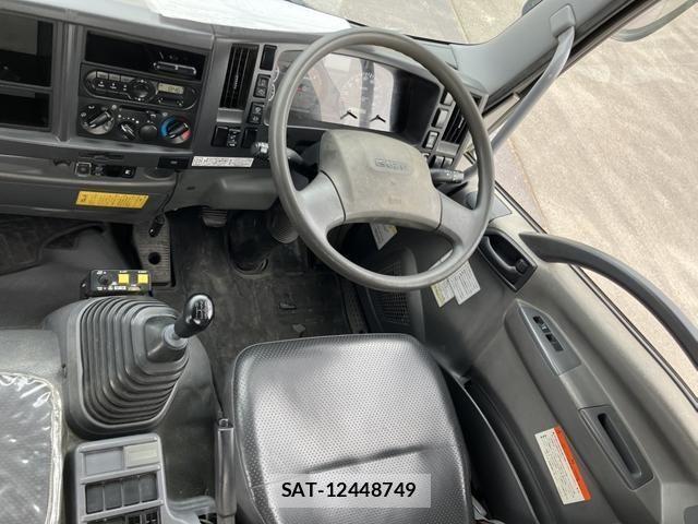 Isuzu FORWARD 2016-01 7271921-26