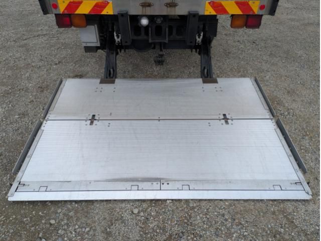 Isuzu FORWARD 2013-09 7306679-12