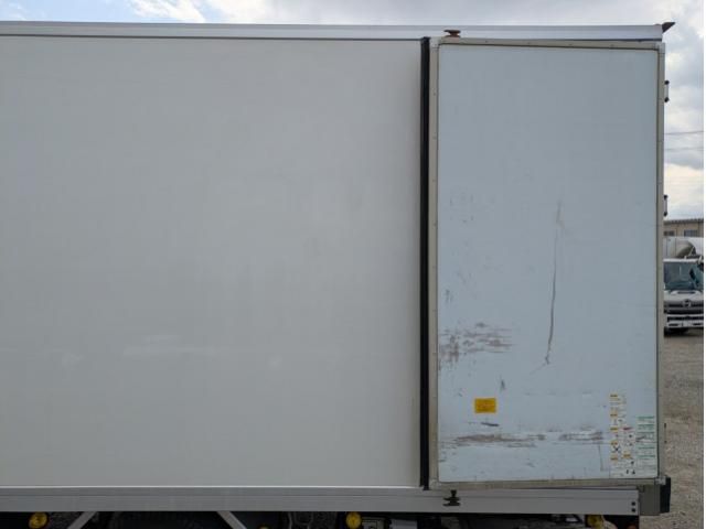 Isuzu FORWARD 2013-09 7306679-21
