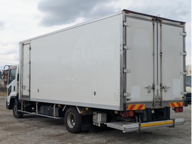 Isuzu FORWARD 2013-09 7306679-4