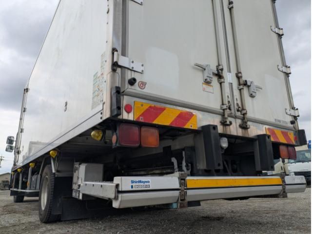 Isuzu FORWARD 2013-09 7306679-5