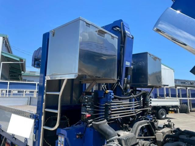 Isuzu FORWARD 2021-03 7306673-15