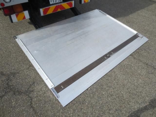 Isuzu FORWARD 2020-12 7306676-12