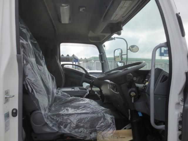 Isuzu FORWARD 2020-12 7306676-17