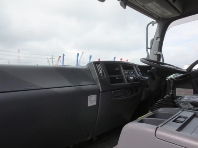 Isuzu FORWARD 2020-12 7306676-18