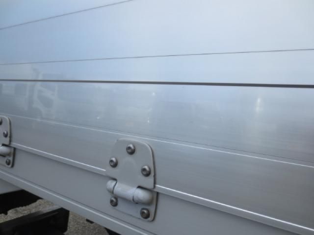 Isuzu FORWARD 2020-12 7306676-23